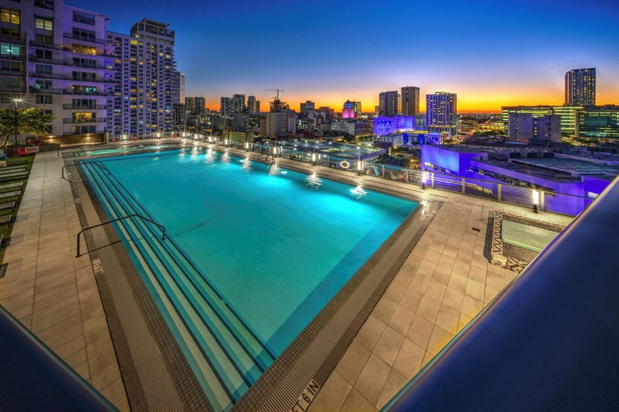 Luxury 2'2 Apartment Brickell Downtown Miami Exterior photo